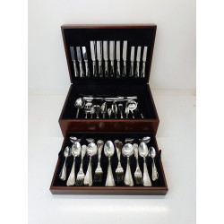 148 piece Reed Ribbon Pattern Silver Canteen of Cutlery Hallmarked Sheffield 1995 by Harrods