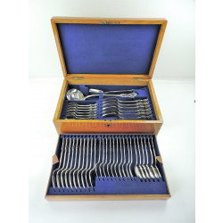 Albert pattern silver canteen of cutlery by George Adams