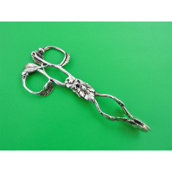 Antique John Figg silver sugar nips naturalistic