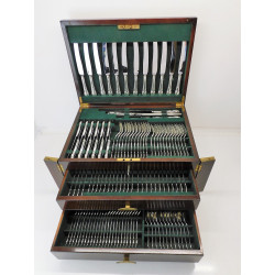 Boxed 127 piece Hallmarked Silver Chippendale Pattern Canteen Sheffield 1973