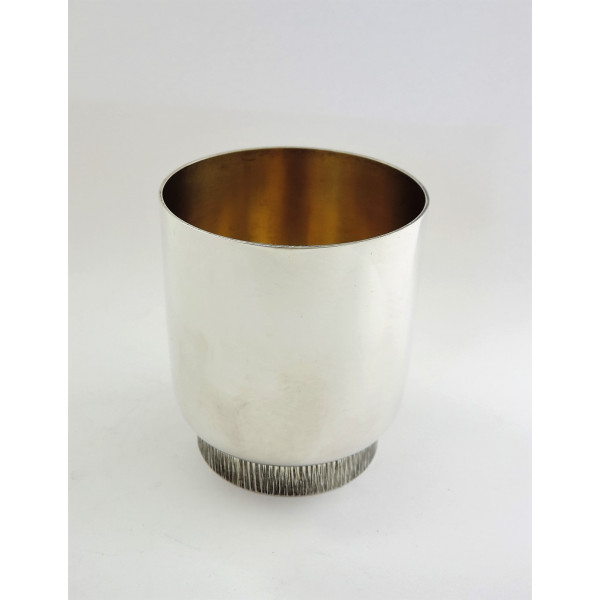 Brian Leslie Fuller Silver beaker London 1979
