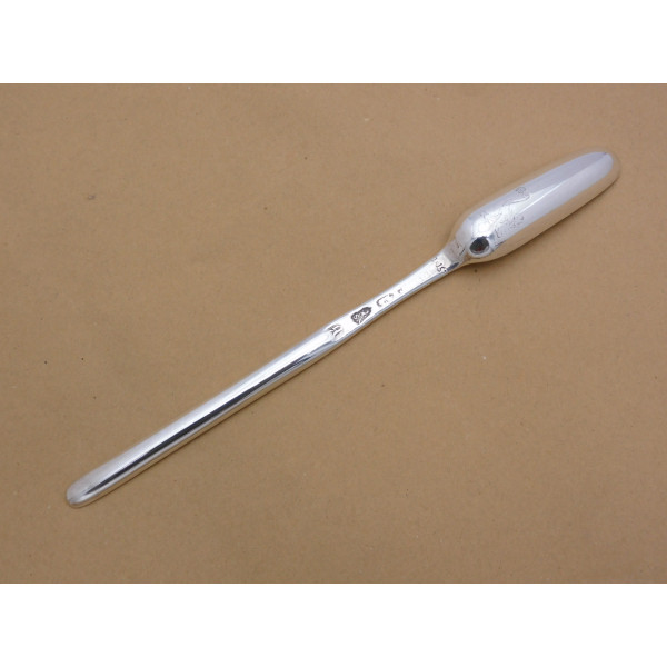 Britannia Standard silver marrow scoop by Thomas Sadler 1715