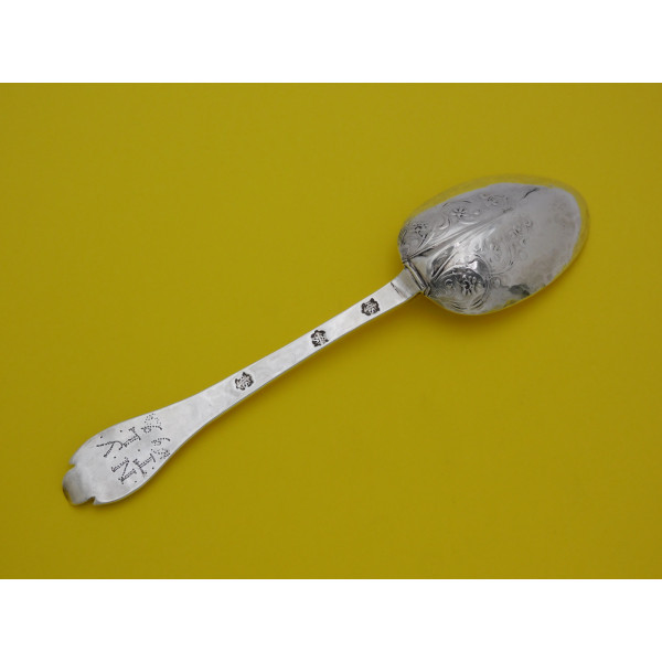 Chard silver laceback trefid spoon by Richard sweet