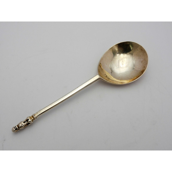 Edward VI silver lion sejant spoon London 1548 by Nicholas bartholomew
