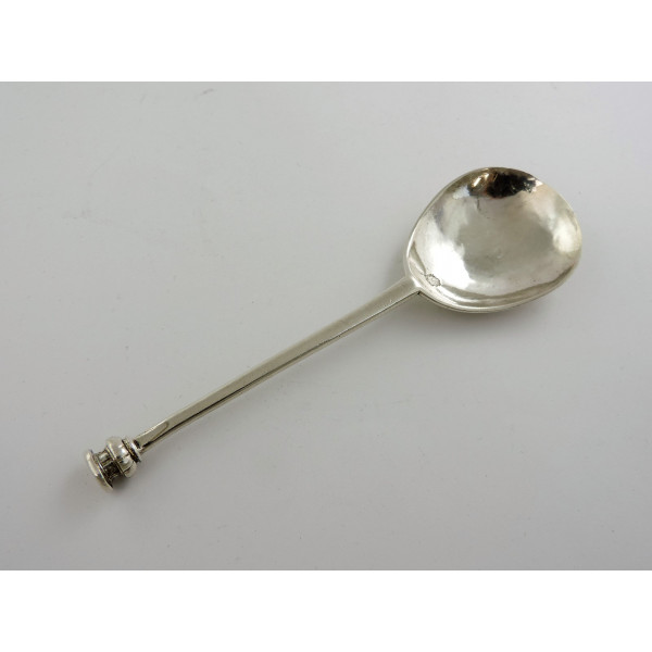 Elizabethan Silver seal top spoon London 1564 by Francis Jackson