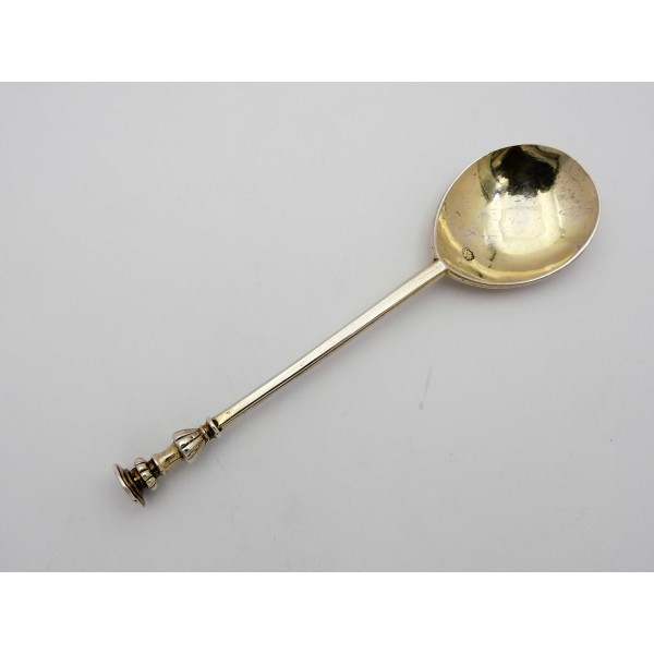 Elizabethan baluster silver seal top spoon London 1600 Partick Brue