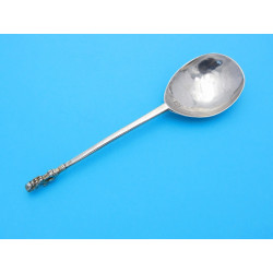 Elizabethan silver lion sejant spoon London 1571