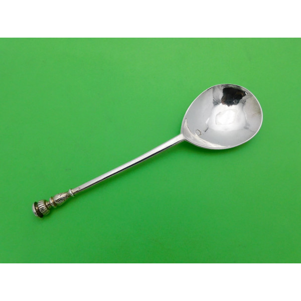 Elizabethan silver seal top spoon London 1578