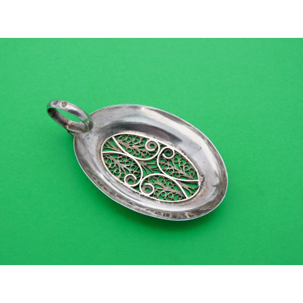 Filigree silver caddy spoon 1804 Pemberton