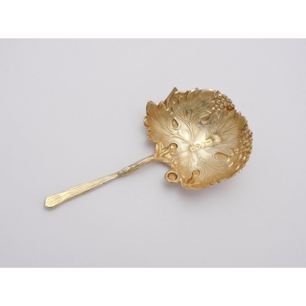 George Unite silver gilt vine leaf caddy spoon