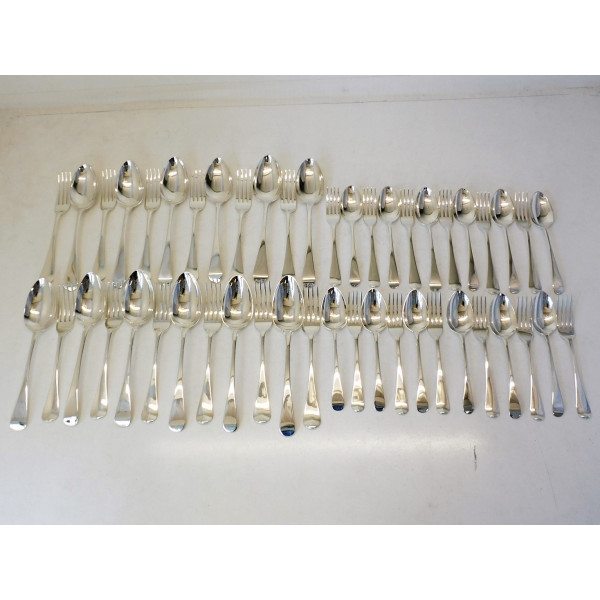 Georgian silver canteen of Cutlery by Eley fearn v2