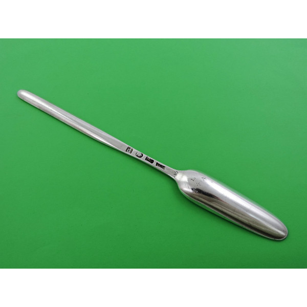 Georgian silver marrow scoop London 1770 Thomas Dene