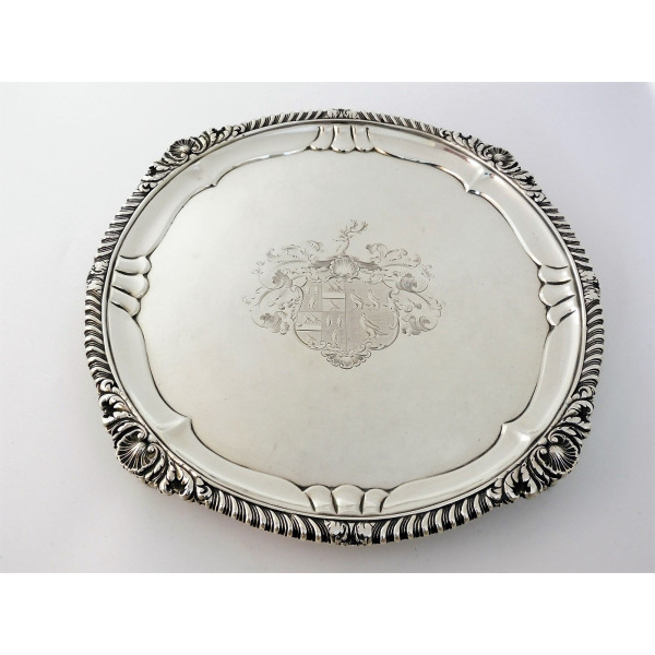 Georgian silver salver. London 1823 William Eley