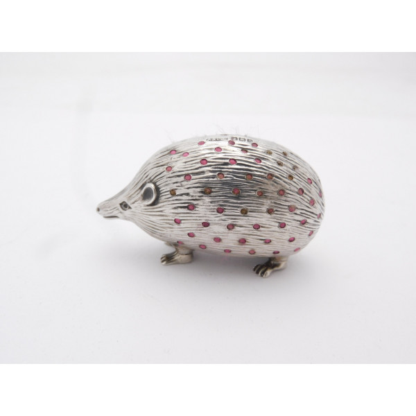 Hedgehog silver pin cushion by Adie Lovekin 1905