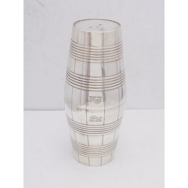 Hob n Nob Silver double barrel beakers