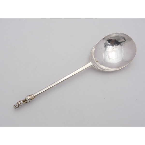James I silver lion sejant spoon by William Cawdell 1608