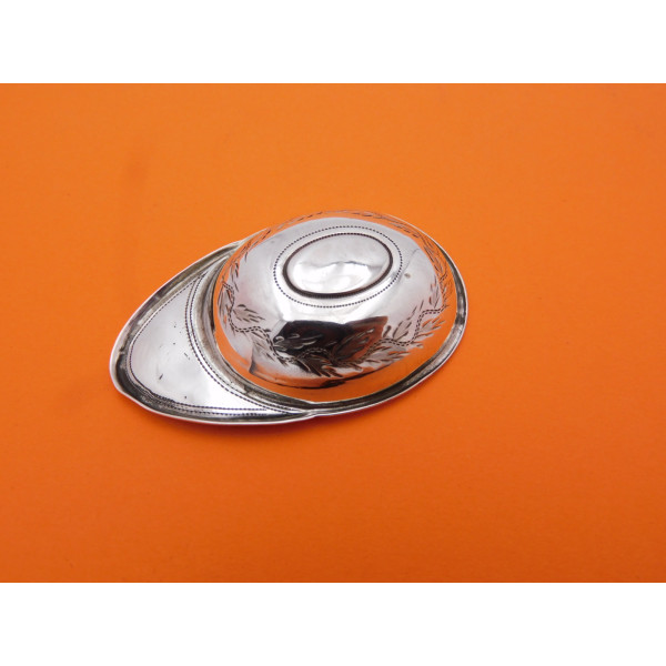 Jockey cap caddy spoon silver Samuel Pemberton
