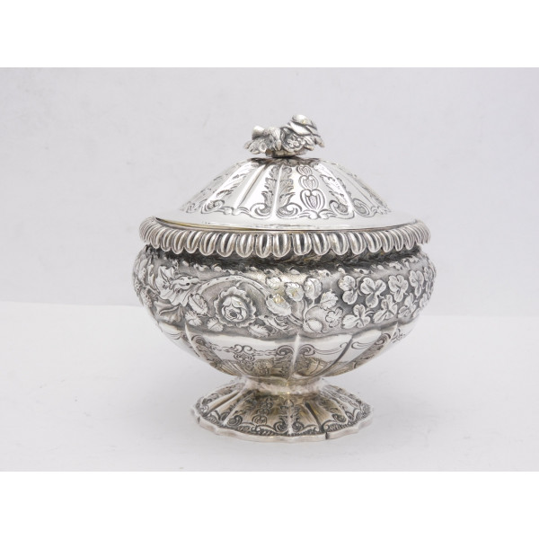 John Terrey Silver covered bowl Flowers of Union London 1831