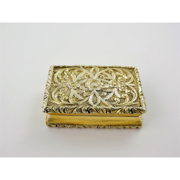 Nathaniel Mills Silver gilt vinaigrette 1826