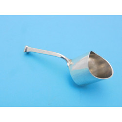 Omar Ramsden silver tea caddy scoop 1931