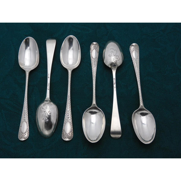 Picture back teaspoons bright cut
