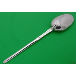 Queen Anne silver marrow spoon with beaded rattail 1703 Petley
