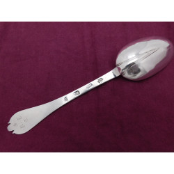 Queen Anne silver trefid spoon 1707 by Wlliam Scarlett