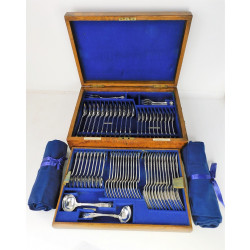 Queens pattern silver canteen of cutlery by Francis Higgins