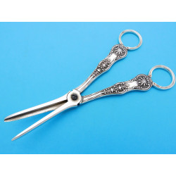 Queens pattern silver grape scissors Chawner