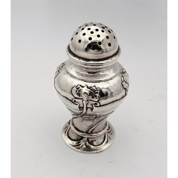 Ramsden Carr Art Nouveau silver pepper pot 1906