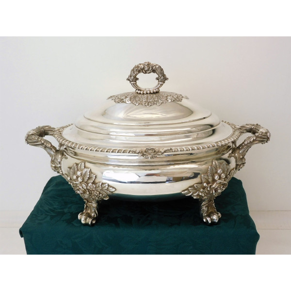 Regency silver soup tureen London 1819 ROBERT HENNELL