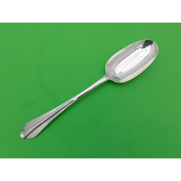 Ribbed rattail silver dog nose spoon William Scarlett 1714