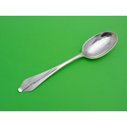 Ribbed silver dog nose spoon by Wliiam Scarlett