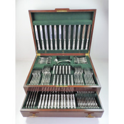 Roberts belk Queens Pattern solid silver Canteen Cutlery