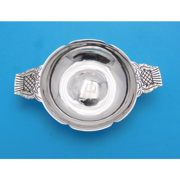 Scottish silver quaich RE Stone 1946