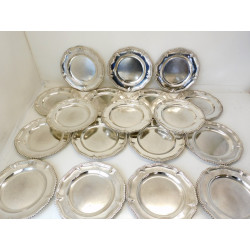 Set of 18 Silver dinner plates London 1844 by Barnards