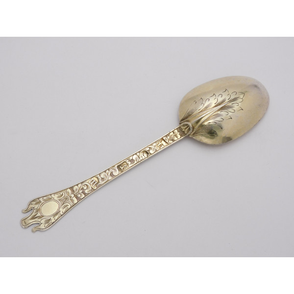 Silver gilt acanthus back silver trefid spoon 1689 Thomas Issod