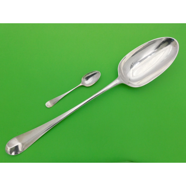Silver hash spoon London 1746 Robert Perth