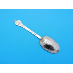 Silver laceback trefid spoon London 1683 Lawrenc Coles