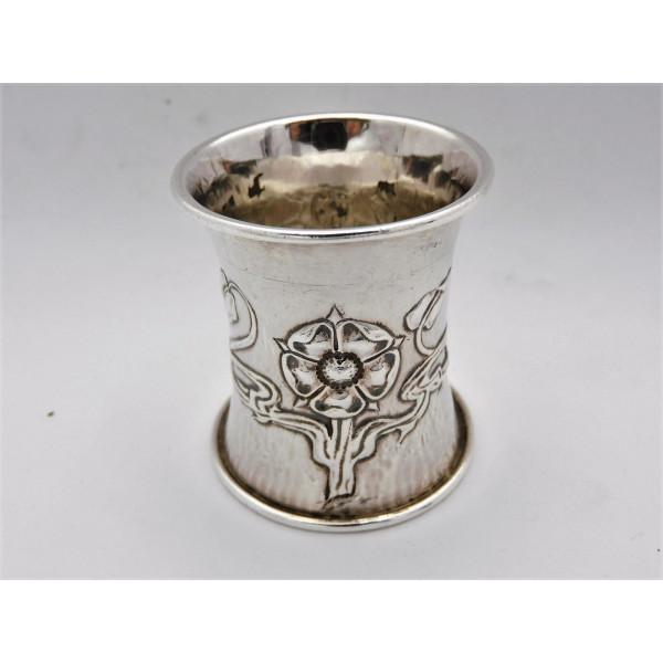 Silver napkin rings London 1903 by Omar Ramsden