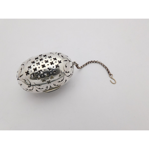 Silver tea infuser london 1856 Thomas Johnson