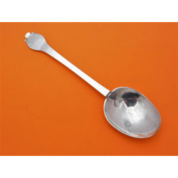 Silver trefid spoon Lewes 1680