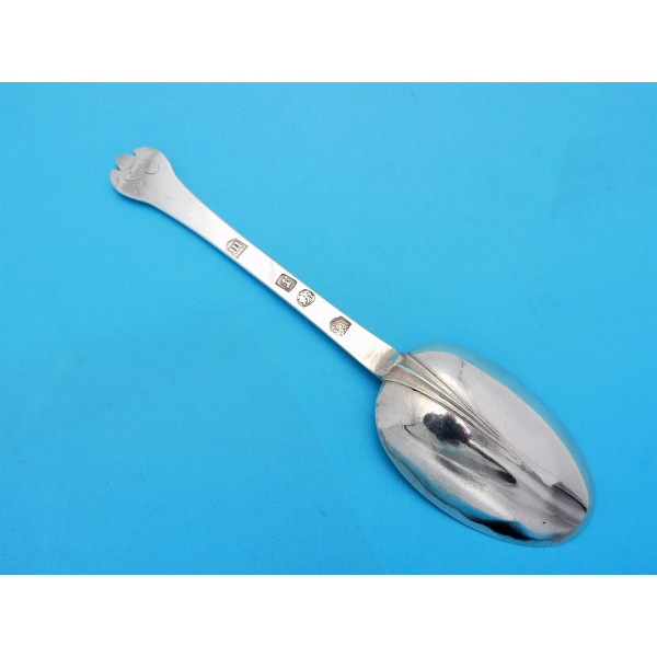 Silver trefid spoon London 1689 Thomas Allen