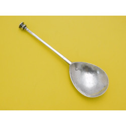 William Cawdell Silver seal top spoon 1599 Elizabeth I