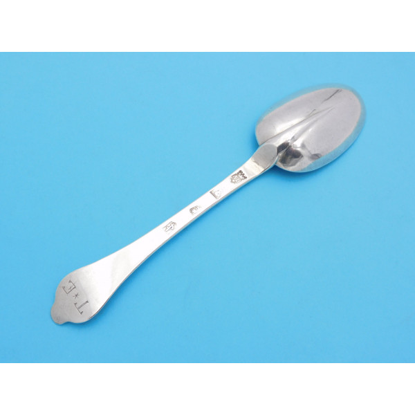 William III silver dog nose spoon london 1698 Thomas Allen