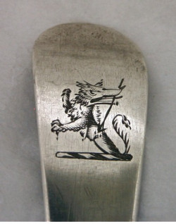 crest