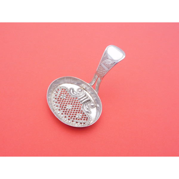 faux filigree silver caddy spoon Cocks Bettridge Birmingham