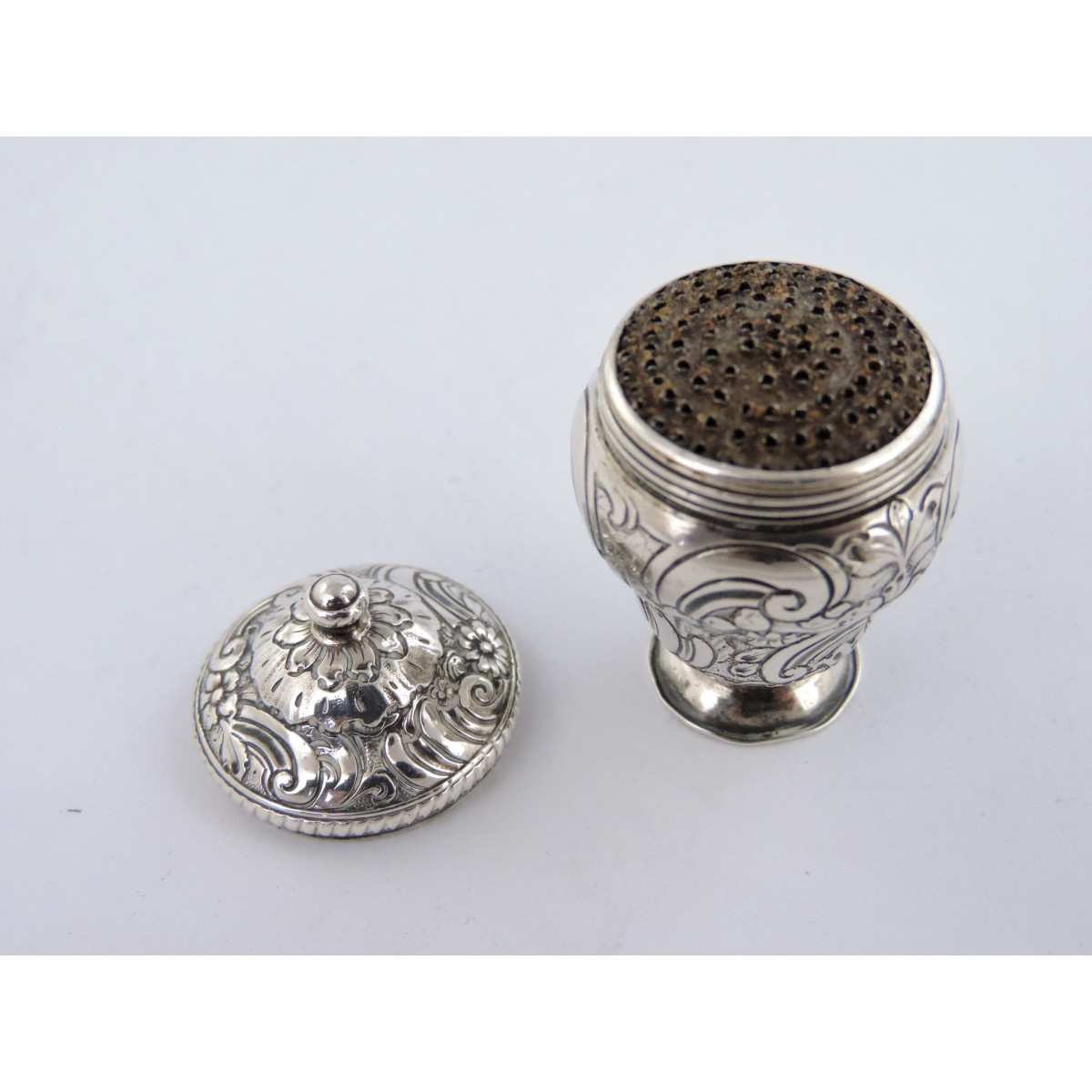 Nutmeg Grater, 1760 » Antique Silver Spoons