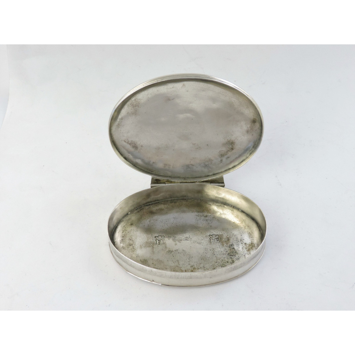 Queen Anne Snuff Box, 1710 » Antique Silver Spoons